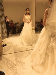 点击看大图 -GRACE KELLY婚纱与礼服(北京店)
