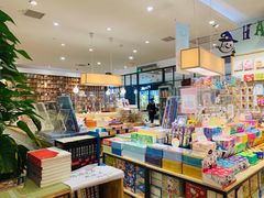 -猫的天空之城概念书店(杭州南宋御街店)