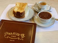 -Majestic Café
