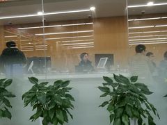 -上海市公安局徐汇区出入境管理局