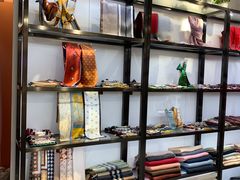 -王府井百货(中州中路店)