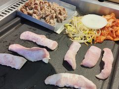 -香猪坊(远洋未来店)