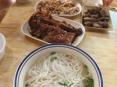 -香辉食馆(新兴路店)