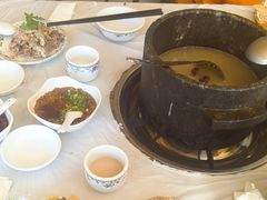 -鲁朗纳麦石锅鸡庄园