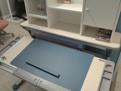 -康朴乐儿童学习桌椅(蓝色港湾店)