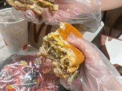 -麦当劳(中唱大厦店)