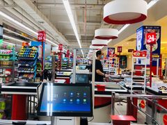 -家乐福(四元桥购物中心店)