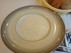 奶油松茸蘑菇汤-莫斯科餐厅