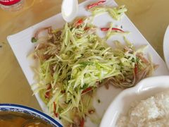 -华龙特色大骨鸡农家菜馆