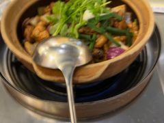 -胡须佬鸡煲四季火锅店(石厦西村直营店)