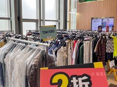 -广州周大福金融中心