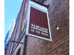 -Pancakes on the rocks(Darling Harbour)
