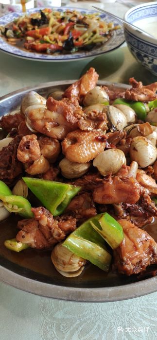铁锅蛤蜊鸡