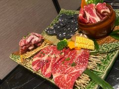 -山川小町·极番烧肉(新地假日广场店)