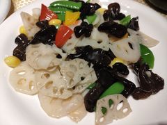 -巴扎美食·新疆菜·西域歌舞表演餐厅(新疆大厦店)