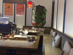 -尚尚仙·酸汤猪手·猪肚鸡火锅(华联万柳购物中心店)