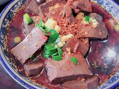 -蓝田九大碗民俗食府(蓝田店)