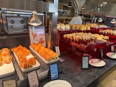 -亚龙湾希尔顿自助餐厅·海鲜·烧烤·沙滩BBQ·现场乐队