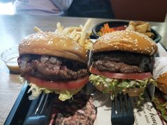 -The Habit Burger Grill 哈比特汉堡(复兴soho店)