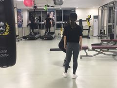 -中田健身工作室(珠江路地铁站店)