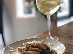 -灵意咖啡·西班牙美食(汕头金平万达广场店)