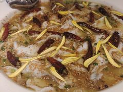 老坛酸菜鲈鱼-渔语鱼新川菜Bistro(万象天地店)