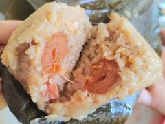 绿豆蛋黄鲜肉粽-好利来(望京中福店)