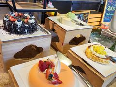 -大中华希尔顿酒店-念自助餐·嗨啤·小龙虾