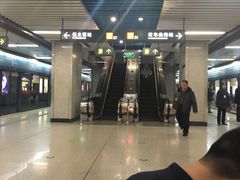 -体育场(地铁站)