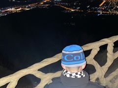-鬼笑石后山停车场