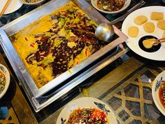 -张大胡子鱼头火锅酒楼(长益路店)