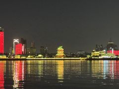 -秋水广场
