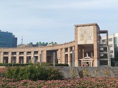 -泉城广场