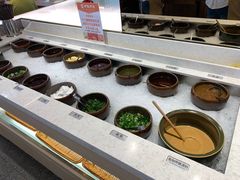 自助调料区-呷哺呷哺(沈阳赛特奥莱店)