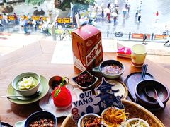 -包整·丝娃娃(甲秀楼景观店)