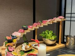 -山川小町·极番烧肉(新地假日广场店)