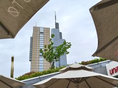 -UNI UNI(环亚凯瑟琳店)