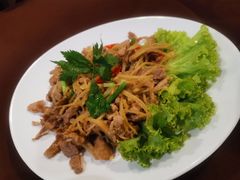 -Neary Khmer Restaurant