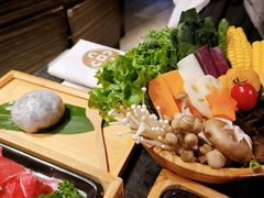 -湊湊火锅·茶憩(新中关购物中心店)