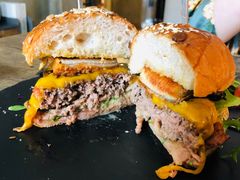 -HIGH FIVE哈福手工汉堡(桂林路店)