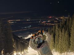 -丝绸之路山地度假区滑雪场
