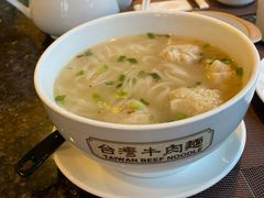 鲜虾云吞河粉-中国厨房/台湾牛肉面