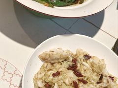 -阿瓦山寨·湘菜现炒·剁椒鱼头王(咸阳总店)
