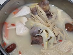 -三人行骨头王火锅(长寿店)