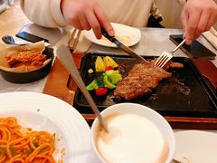 -必胜客(尹山湖歌林公园店)