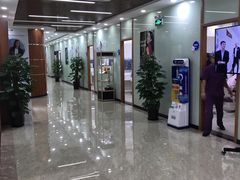 -茂菊口腔连锁(浦东南路店)