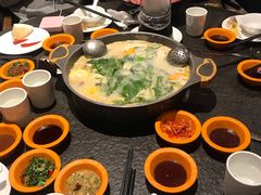 -煲宫猪肚鸡(昆山金鹰国际购物中心店)