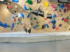 -ROCKPLUS攀岩馆(环宇城店)
