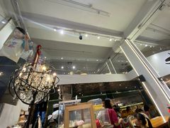 -more than meow吴止猫主题餐厅(承德 中船汇店)