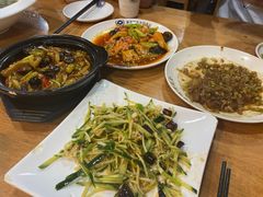 -篱笆院东北饺子王(欧阳路店)